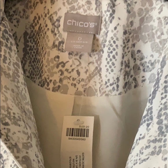 Chico’s python animal print. - Picture 2 of 4